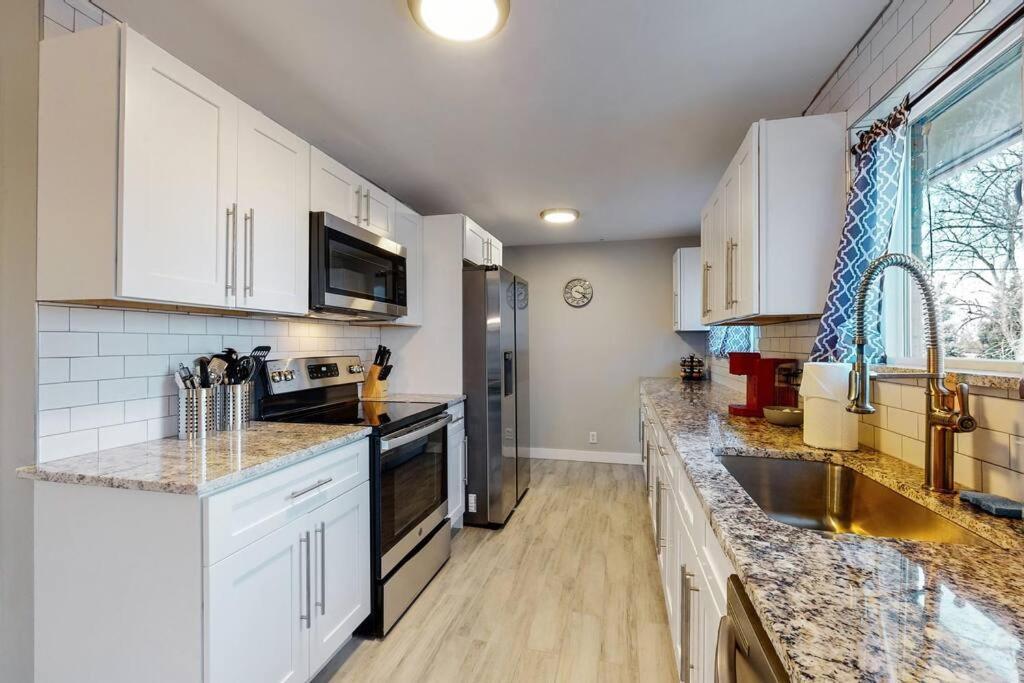 Large Remodeled Home With 5 Bedrooms 4 King Bed Centennial Εξωτερικό φωτογραφία