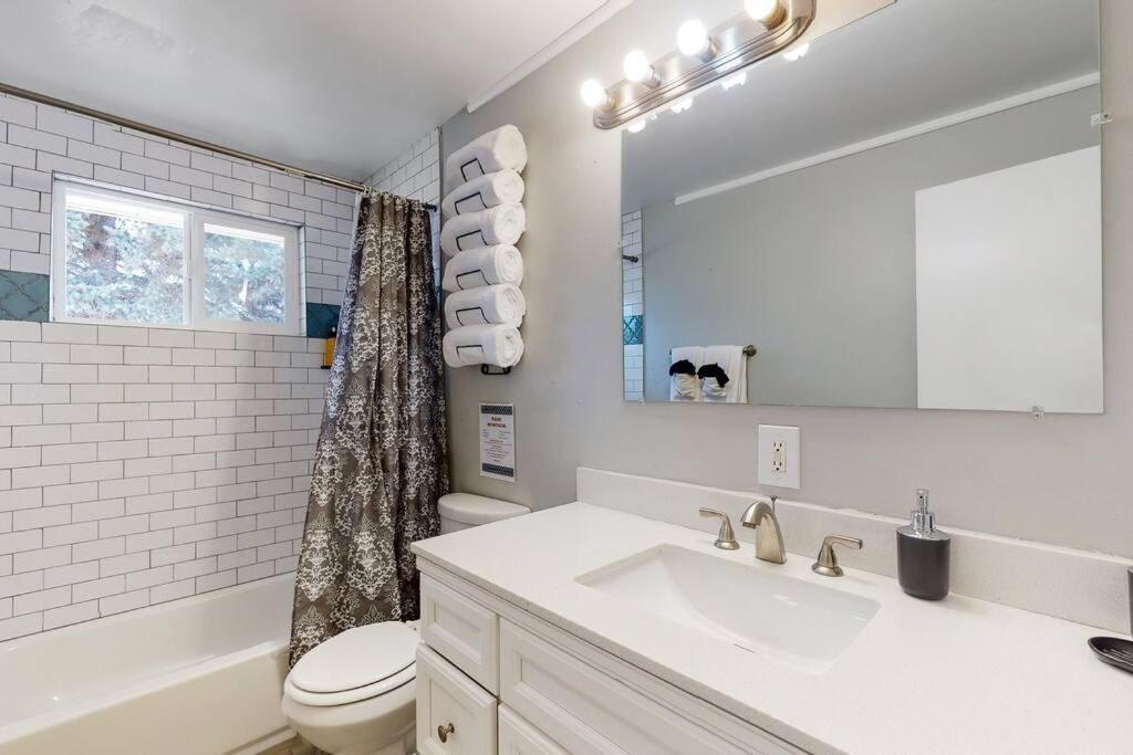Large Remodeled Home With 5 Bedrooms 4 King Bed Centennial Εξωτερικό φωτογραφία