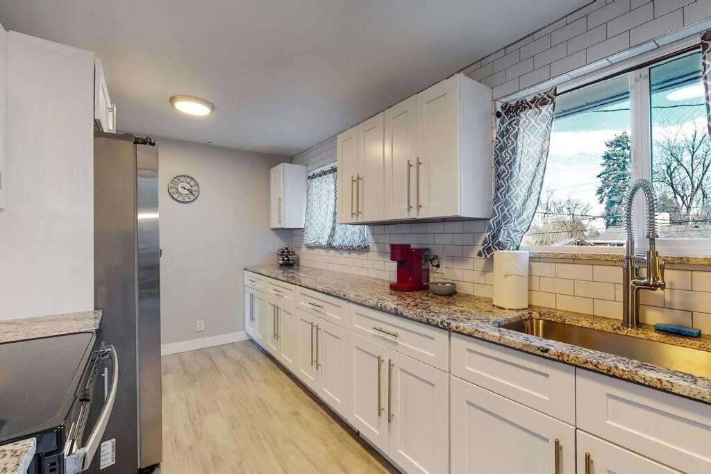 Large Remodeled Home With 5 Bedrooms 4 King Bed Centennial Εξωτερικό φωτογραφία